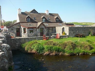 Хостел Aille River Tourist Hostel and Camping Doolin