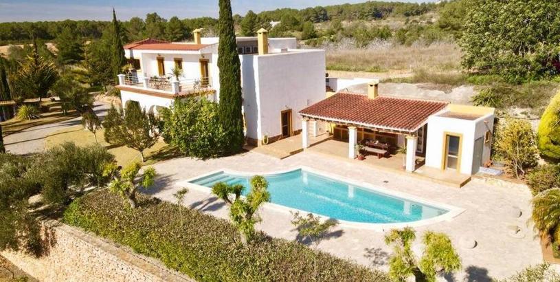 Holiday home Villa Linda, villa tot 10 personen met privé-zwembad en prachtige tuin