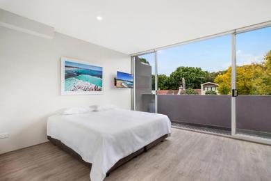 Апартаменты Bondi Beach Studio King Suite + Balcony