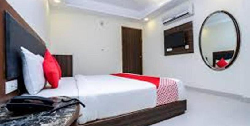Отель Hotel City Lite Near IGI Airport Delhi