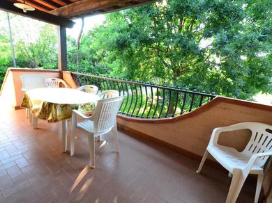 Holiday home Lovely Holiday Home in Marina di Massa with Private Garden