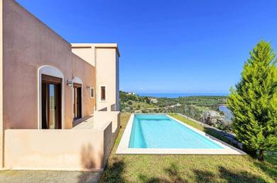 Дом отдыха Cretan Sunny Villa Heated Pool