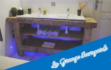 Апартаменты LA GRANGE SAVOYARDE-Spa-Piscine-Proche lac-Charme-Détente- 3 Etoiles