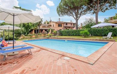 Holiday home Nice home in Bivio Montorgiali with Outdoor swimming pool, WiFi and 1 Bedrooms