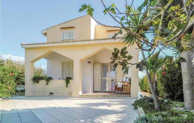 Holiday home Villa Ibiscus