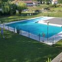 Holiday home Chalet adosado con piscina en plena naturaleza