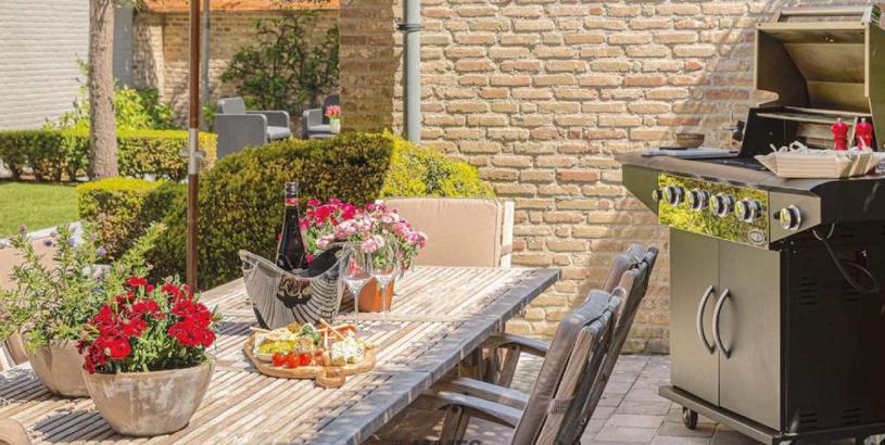 Вилла Luxueuze ruime koppelvilla met gezellige tuin in oud Knokke J00763