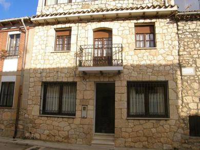 Holiday home 5 bedrooms house with city view and terrace at Banos de Valdearados