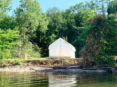 Luxury tent Tentrr State Park Site - NY Canals - Yankee Hill Getaway Site B - Single Camp