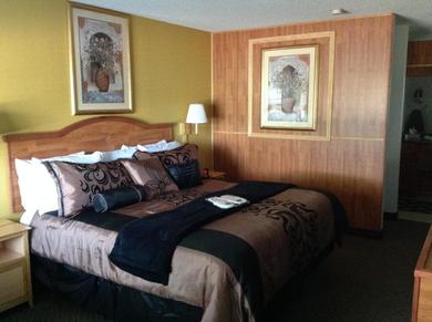 Отель Hallmarc Inn & Suites of West Memphis