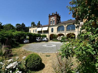 Отель Heritage Mansion in Piedmont with Garden