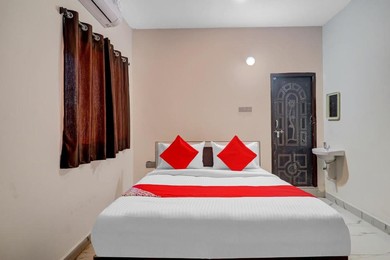 Hotel Flagship Sairam Residency