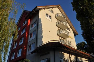 Hotel KIRCHERS PARK-HOTEL KAISERSTUHL Garni