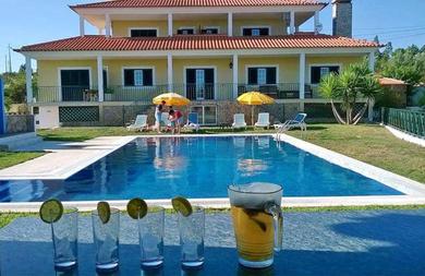 Villa 4 bedrooms villa with private pool jacuzzi and furnished terrace at Vilar da Mo Belver B