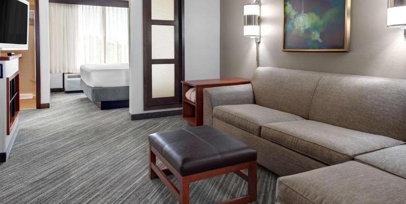 Отель Candlewood Suites - Cincinnati Northeast - Mason, an IHG Hotel