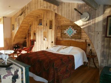 Guest house chambre d'hôte atypique "West little ranch" chambre amérindienne