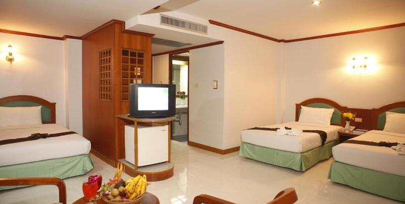 Отель Boon Siam Hotel