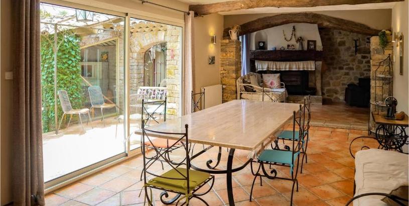 Holiday home Stunning Home In Generarguese With 5 Bedrooms, Private Swimming Pool And Outdoor Swimming Pool