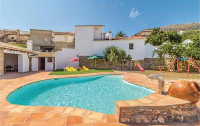 Stunning Home In Periana With 4 Bedrooms, Wifi And Swimming Pool