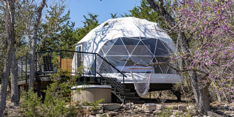 Hotel Secluded Cloud Dome W/ Hot tub!
