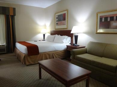 Отель Windsor Inn & Suites