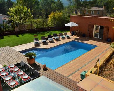 Villa Sitges Maria Sunny Oriented SW AC Confortable High Quality 5 star guest coments