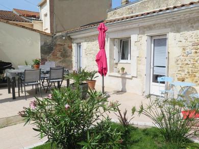 Hotel Holiday Home Les Rosiers by Interhome