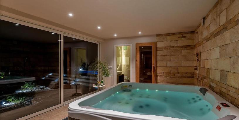 Villa Inland villa Senses with swimming pool and spa