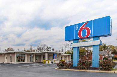 Motel 6-Winchester, VA