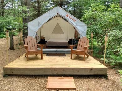 Luxury tent Tentrr Signature Site - Yankeetown Pond Peace of Mind