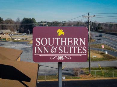 Отель Southern Inn and Suites