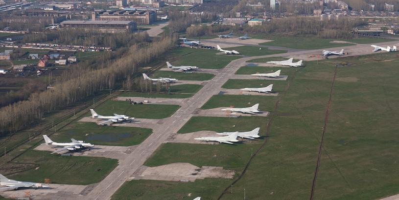 Gimli Industrial Park Airport (YGM), Gimli, Canada