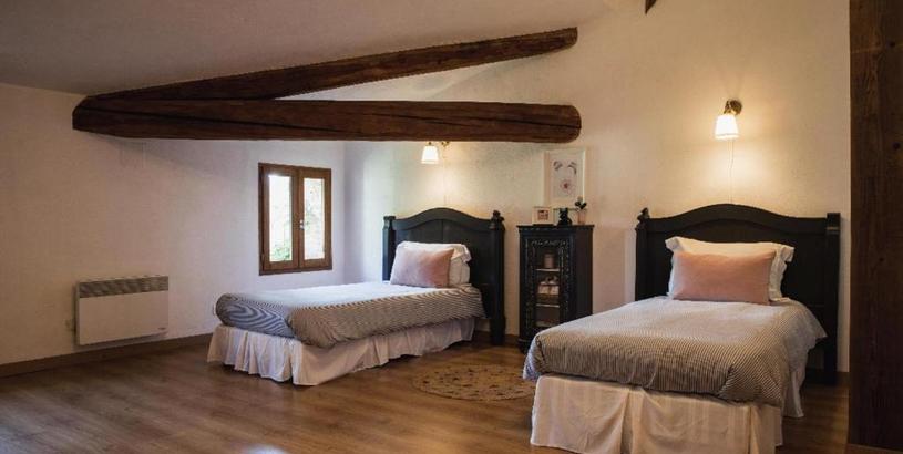 Дом отдыха Beautiful 6 Bedroom Farm House in Tarn et Garonne