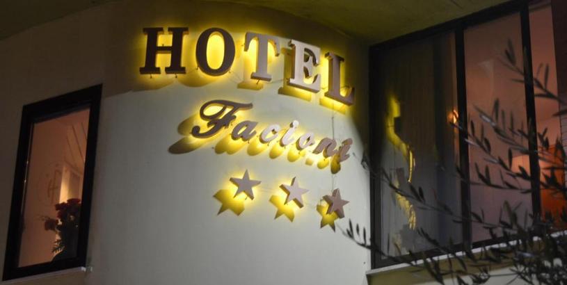 Отель Hotel Facioni