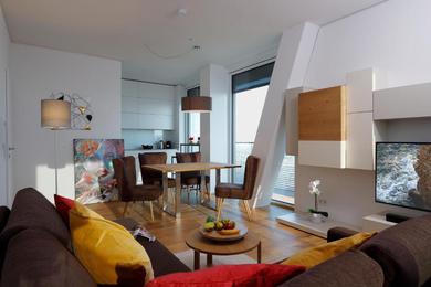 Apartments Triiiple Suites Level 21 mit Balkon und Tiefgarage