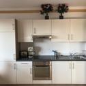 Apartments KMHeim, Cozy 103m2 apartment, with 3 bedroom and covered free parking place, close to city center