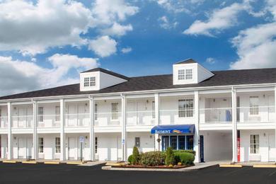 Hotel Baymont by Wyndham Brunswick GA