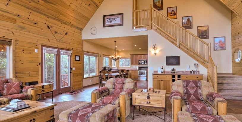 Holiday home Gorgeous Alton Cabin with Deck and Mountain Views