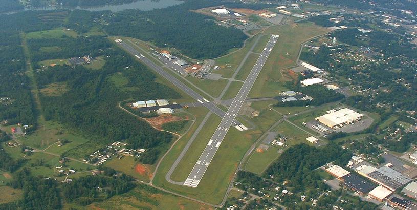 Hickory Regional Airport (HKY), Гикори, Соединенные Штаты