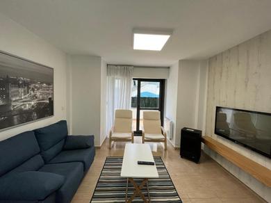 Apartments Apartamento con terraza,2 min de la playa, Ares