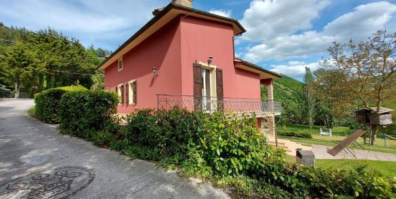 Holiday home Rural Holiday Home in Apecchio near Horse Riding
