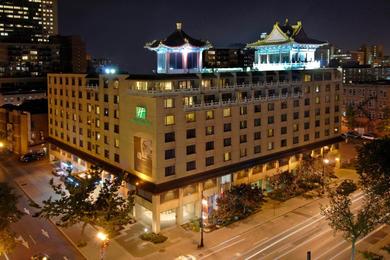 Отель Holiday Inn Montreal Centre Ville Downtown, an IHG Hotel