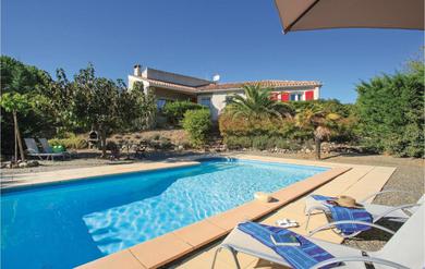 Дом отдыха Awesome home in Prades sur Vernazobre with WiFi, Outdoor swimming pool and Heated swimming pool