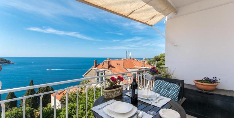 Apartments Apartment La Boheme Dubrovnik with sea view