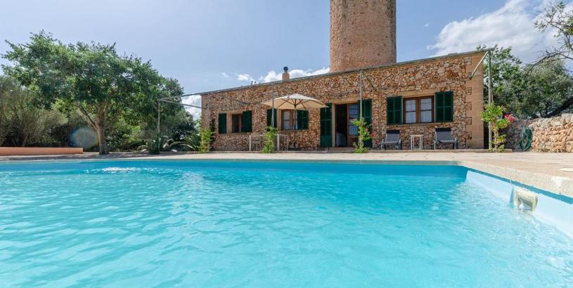 Villa YourHouse Moli den Xarop, quiet villa in the countryside with private pool