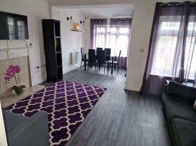 Hotel Spacious 2 Bedroom Town House INC Wifi & Netflix PLUS More