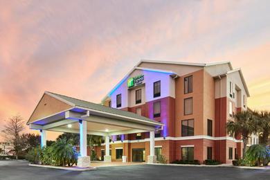 Отель Holiday Inn Express Hotel & Suites Port Richey, an IHG Hotel