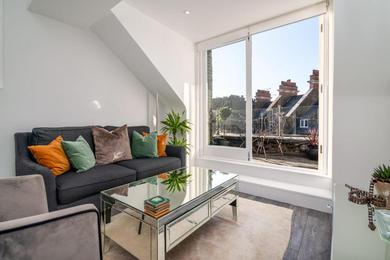 Apartments GuestReady - Hampstead House - Beautiful Duplex with Rooftop Terrace
