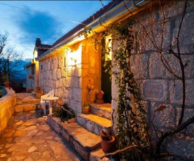 Holiday home Authentic Stone House Jeanette