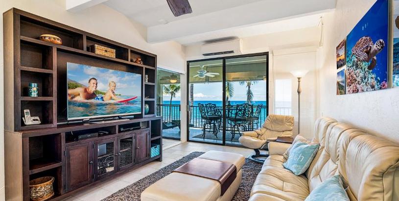 Aparthotel Oceanfront Luxury Condo